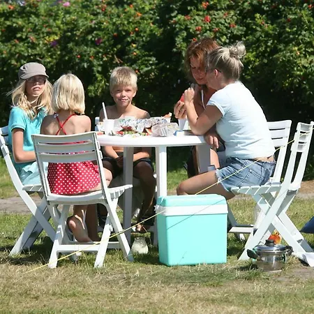 Strand Camping Pitches *